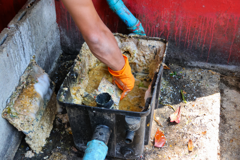 grease-trap-cleaning